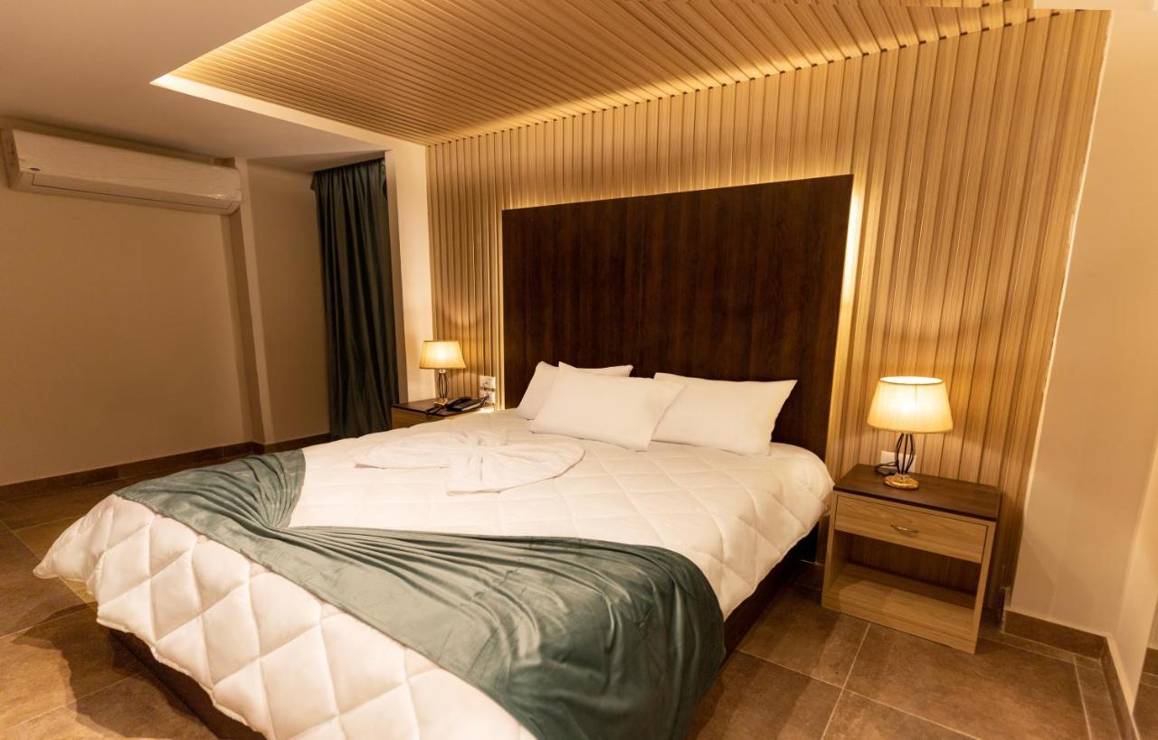 Blue Pyramids Eyes Hotel Al Kawm al Akhdar Exterior foto
